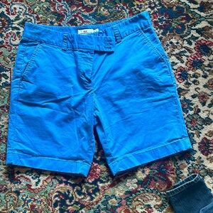 Vineyard Vine ladies shorts size 6